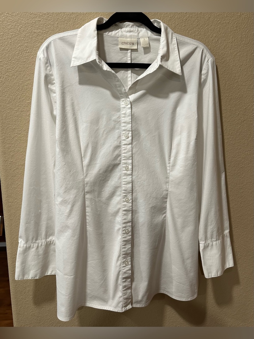 Chicoβs White Button-Front Blouse β Size Chicoβs 2 -estimated L/XL